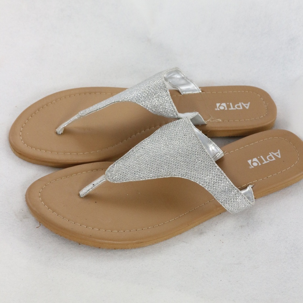 New APT 9 Silver Strap Thong Sandals - Picture 3 of 8